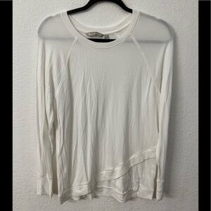 Athleta white long sleeve shirt size MT